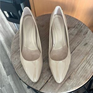 Vionic Nude Patent Leather Heels